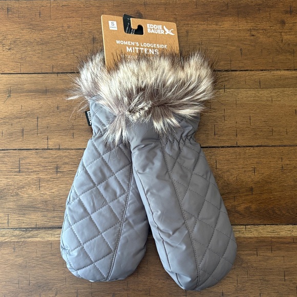 Eddie Bauer Lodgeside fake fur mittens small new - Picture 1 of 4